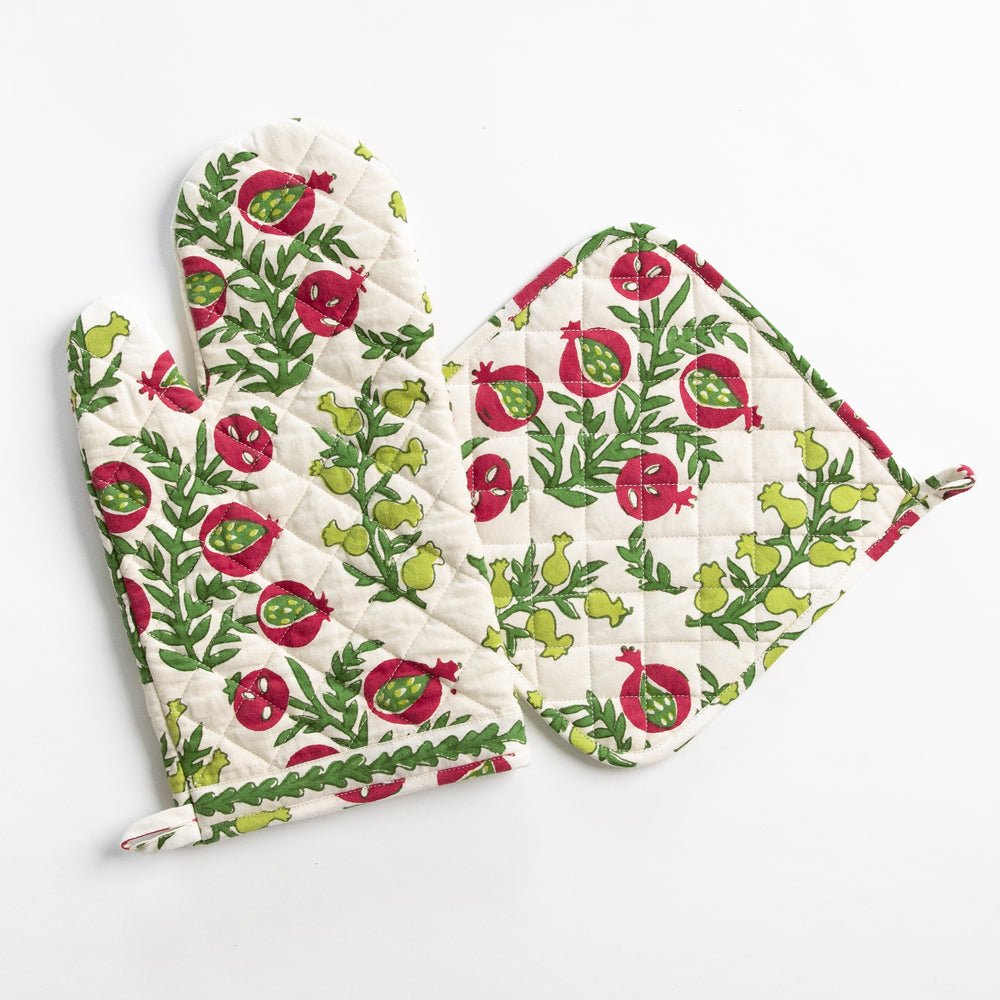 Pom Bells Basil & Magenta Oven Mitt Set