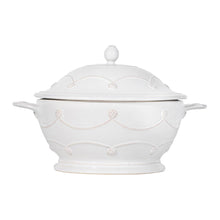 Load image into Gallery viewer, Berry &amp; Thread Casserole with Lid, Whitewash
