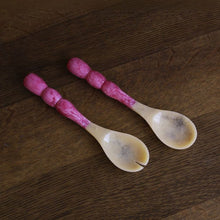 Load image into Gallery viewer, RESIN Rio Bubble Salad Servers, Pink
