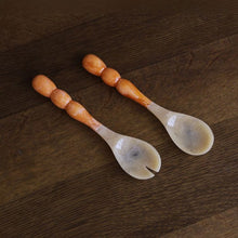 Load image into Gallery viewer, RESIN Rio Bubble Salad Servers, Orange
