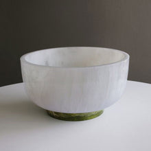 Load image into Gallery viewer, RESIN Rio Large Bowl with Base, White &amp; Green
