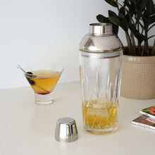 Load image into Gallery viewer, Viski Admiral Crystal Cocktail Shaker
