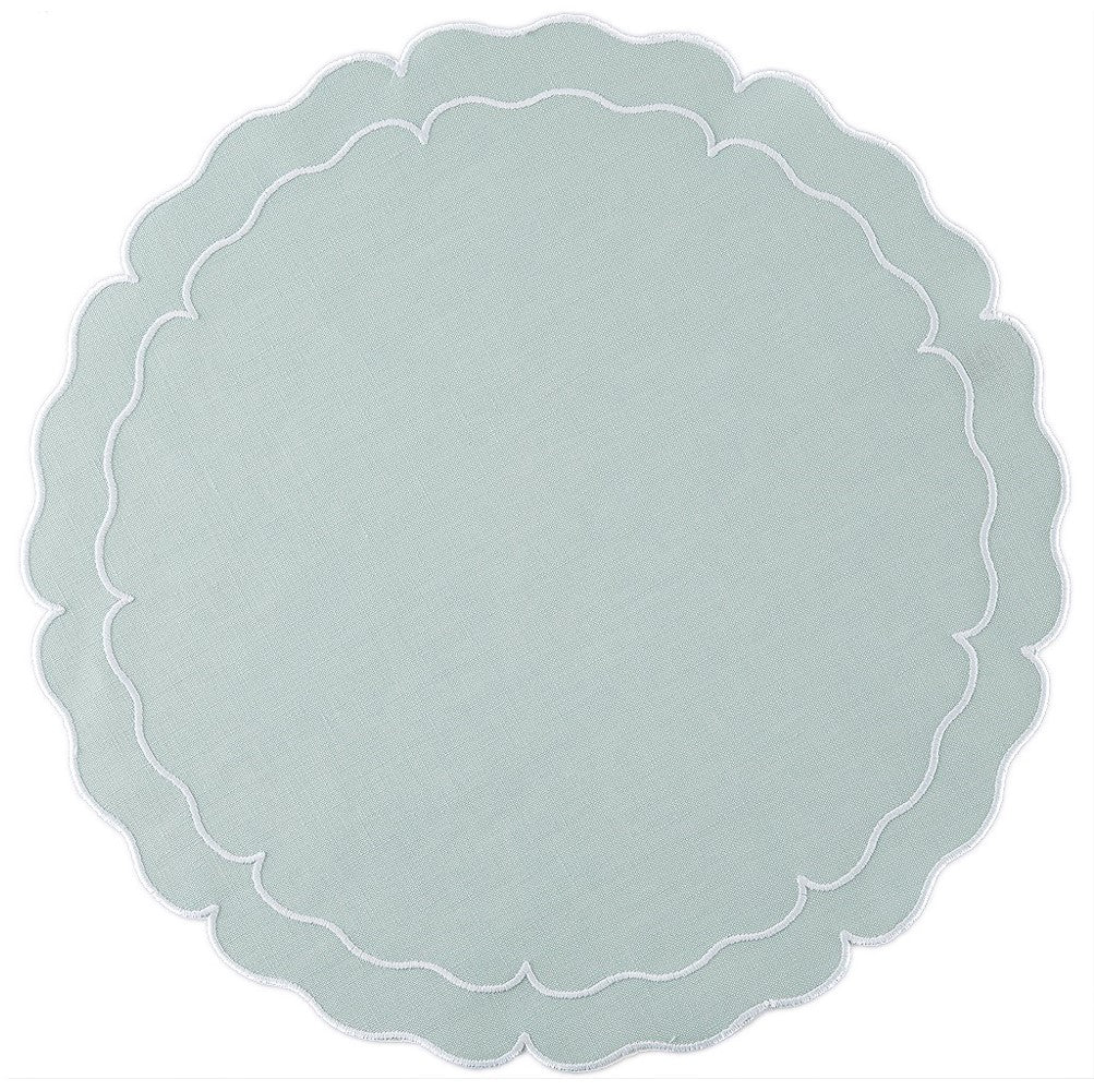 Linho Scalloped Round Placemat, Ice Blue/White